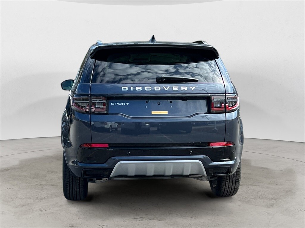 2025 Land Rover Discovery Sport S photo 4