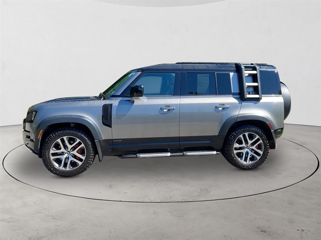 2022 Land Rover Defender 110 photo 2