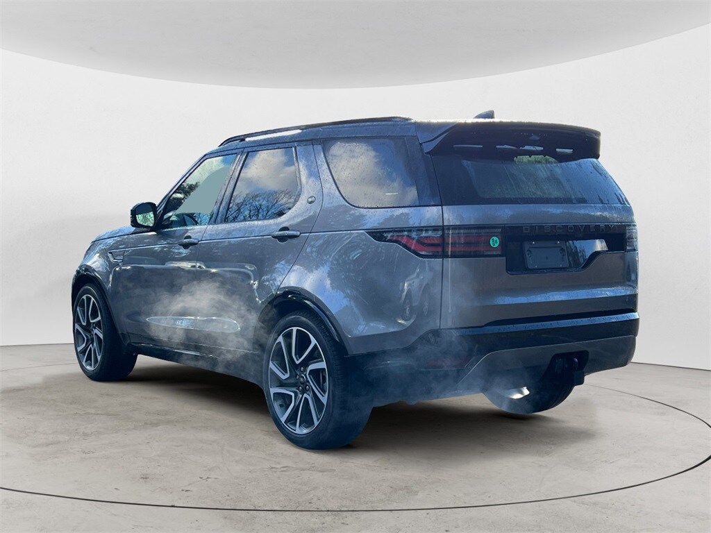 2025 Land Rover Discovery SE photo 3