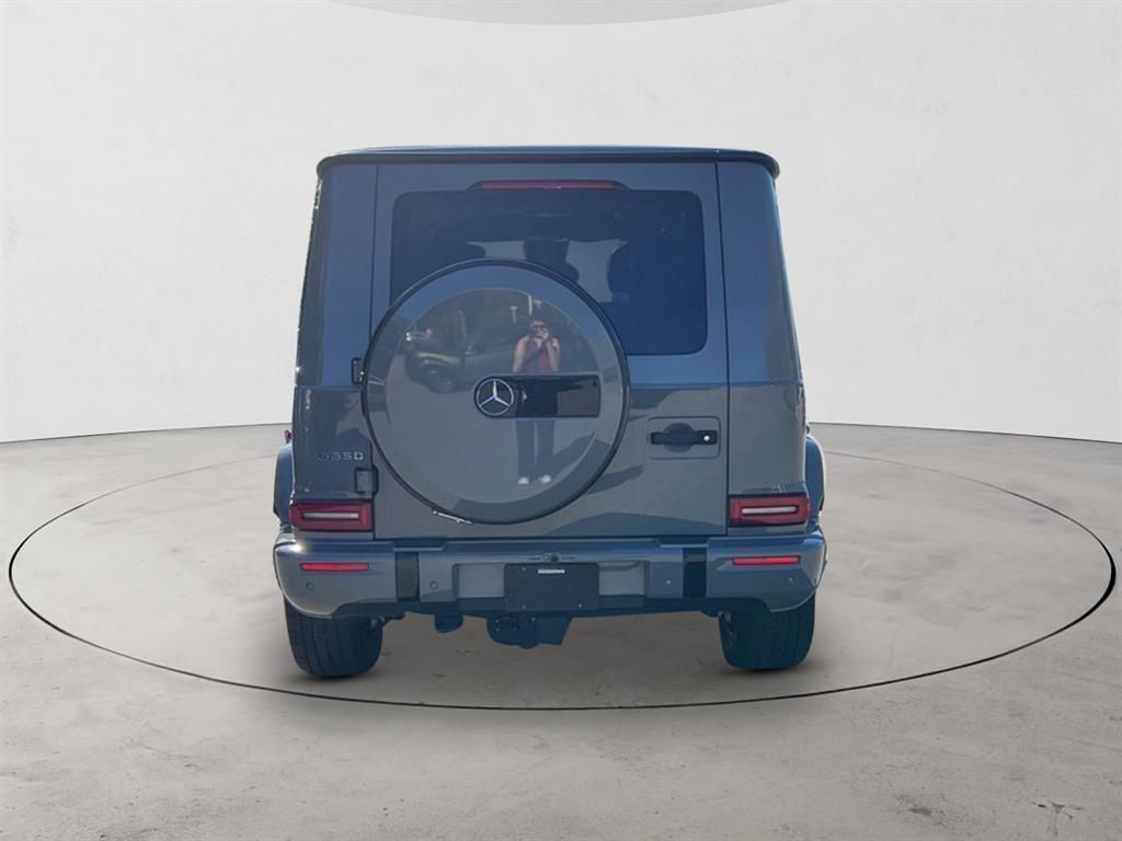 2025 Mercedes Benz G 550 photo 4