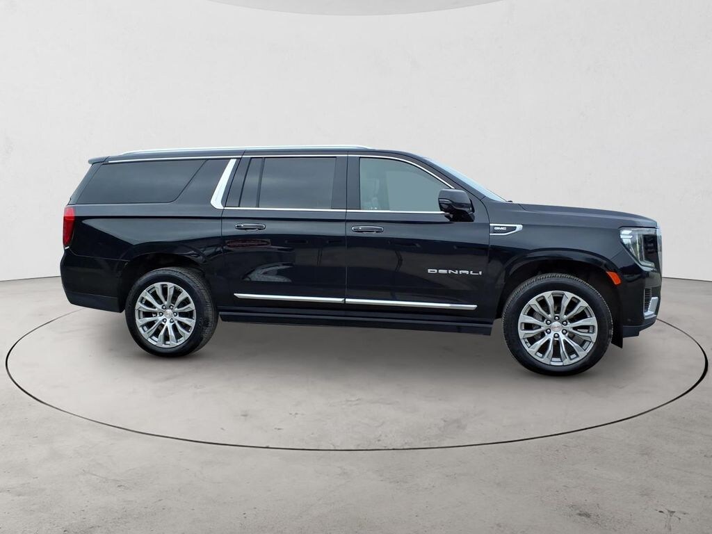 Used 2023 GMC Yukon XL Denali SUV