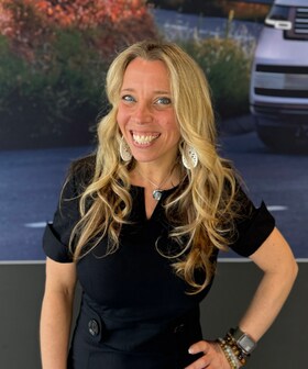 Staff member Lisa Donahue from ID_cdf6d8d3b528