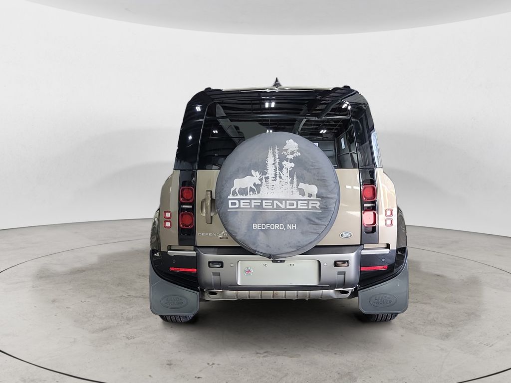 2023 Land Rover Defender 110 X-Dynamic SE photo 4