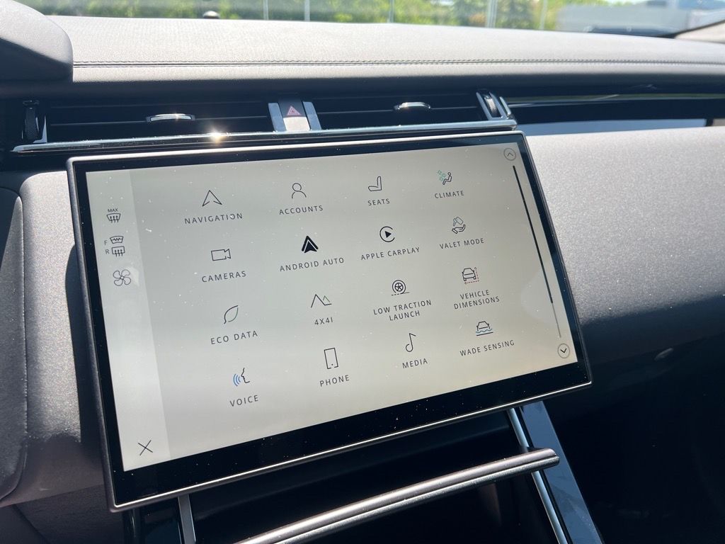 2026 Land Rover Range Rover Velar Dynamic SE - Photo 17