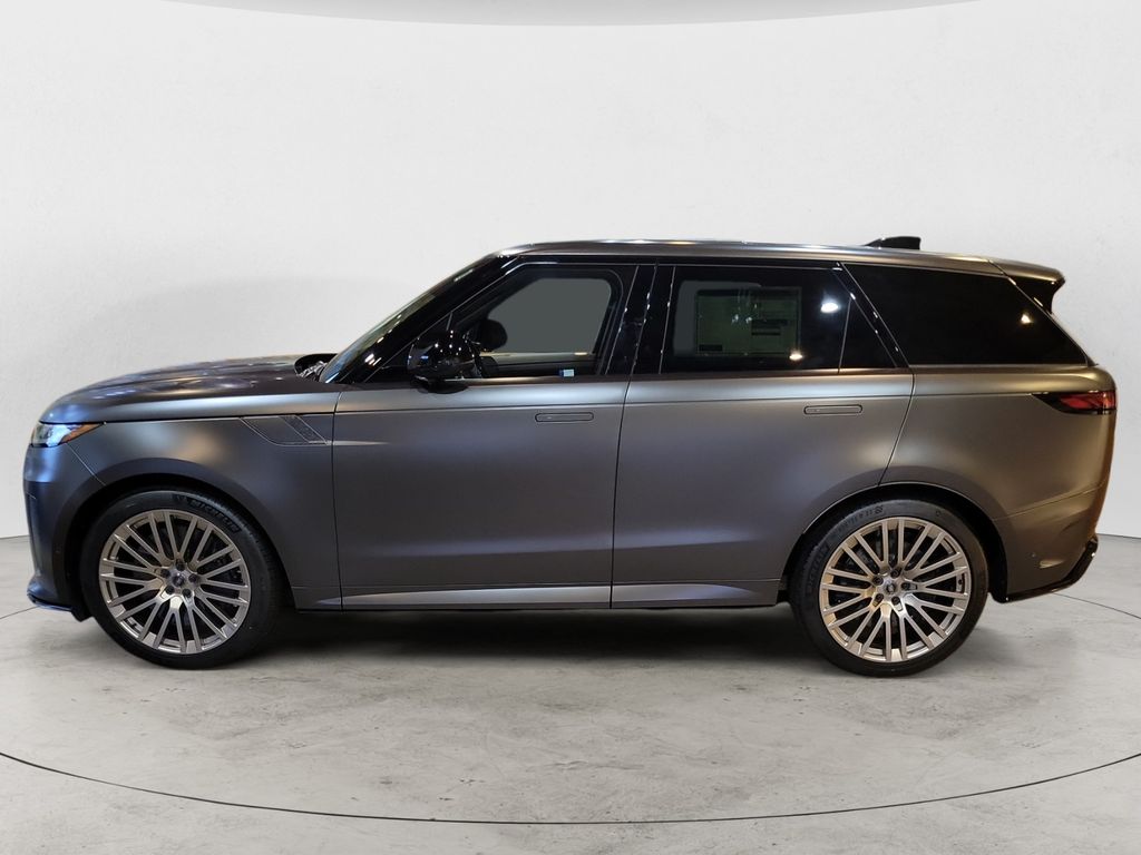 2025 Land Rover Range Rover Sport photo 2