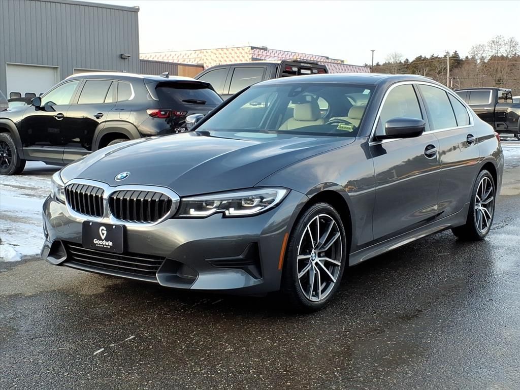 2021 BMW 3 Series 330i's photo
