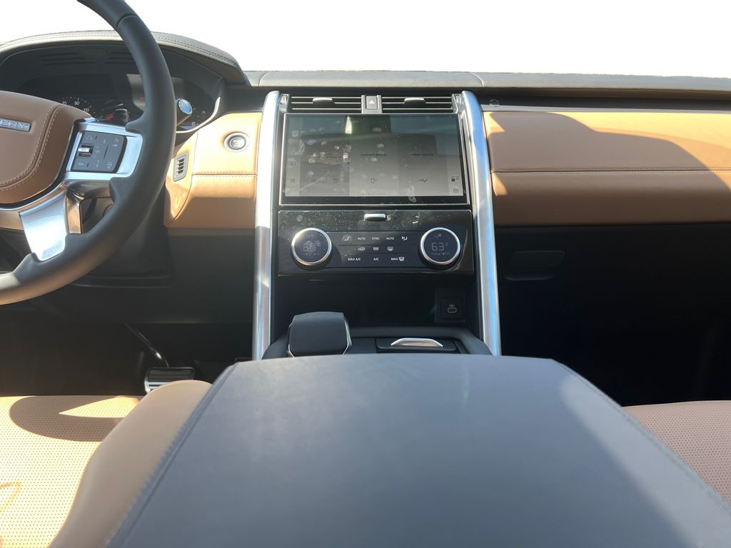 2025 Land Rover Discovery Metropolitan Edition - Photo 27