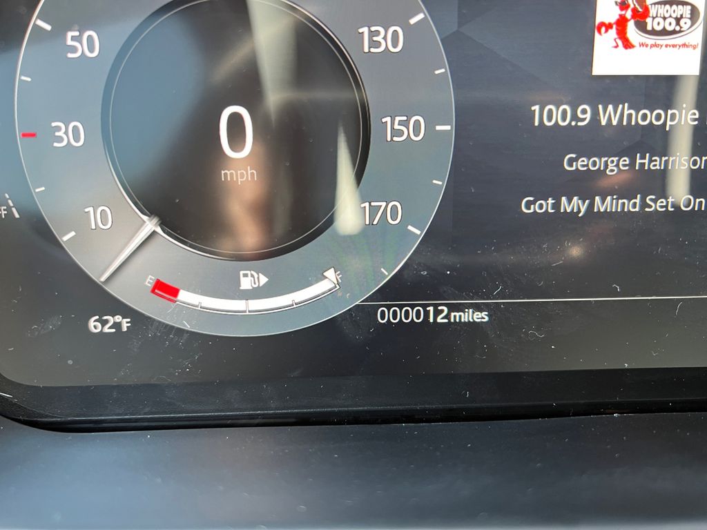 2026 Land Rover Range Rover Velar Dynamic SE - Photo 18
