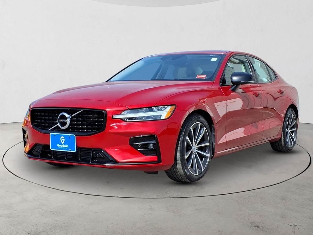 2021 Volvo S60 Momentum