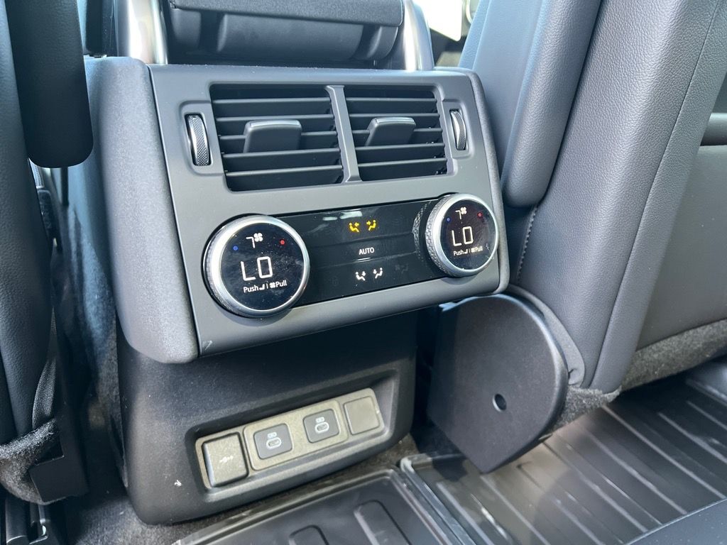 2025 Land Rover Discovery S - Photo 25