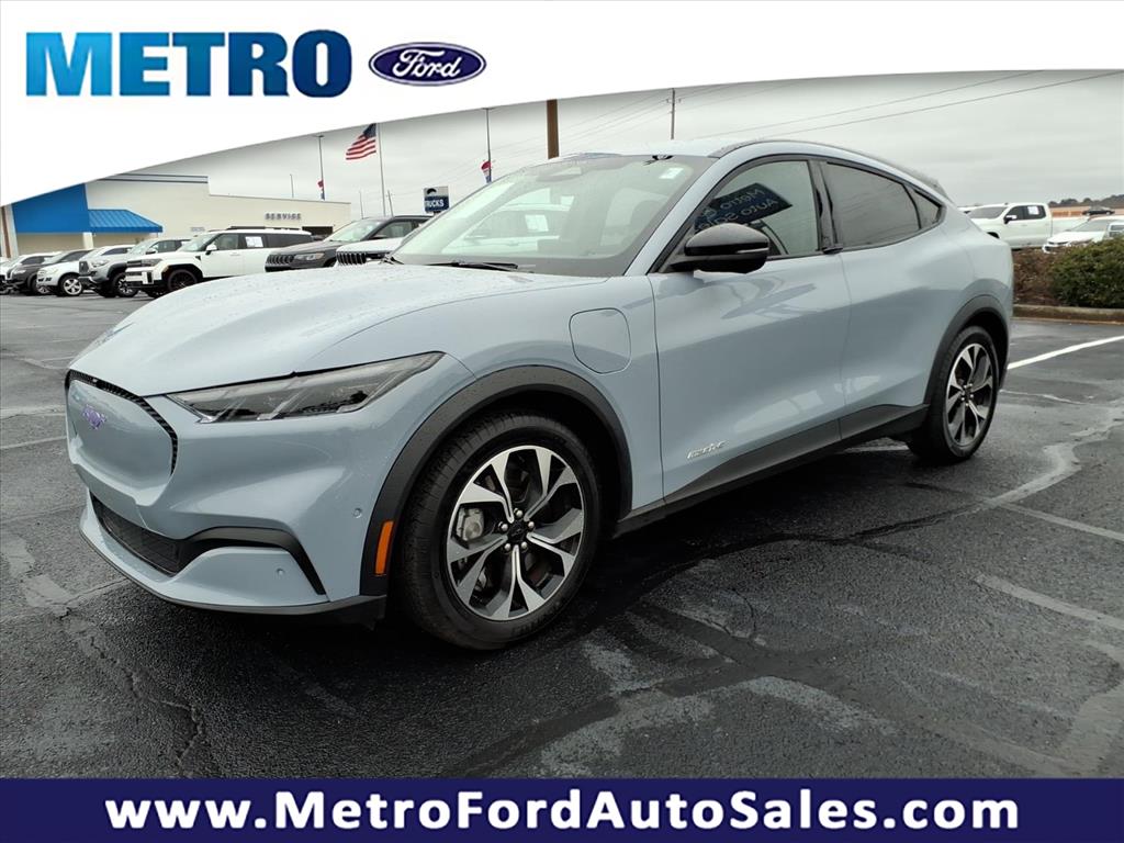 2024 Ford Mustang Mach-E Select RWD's photo