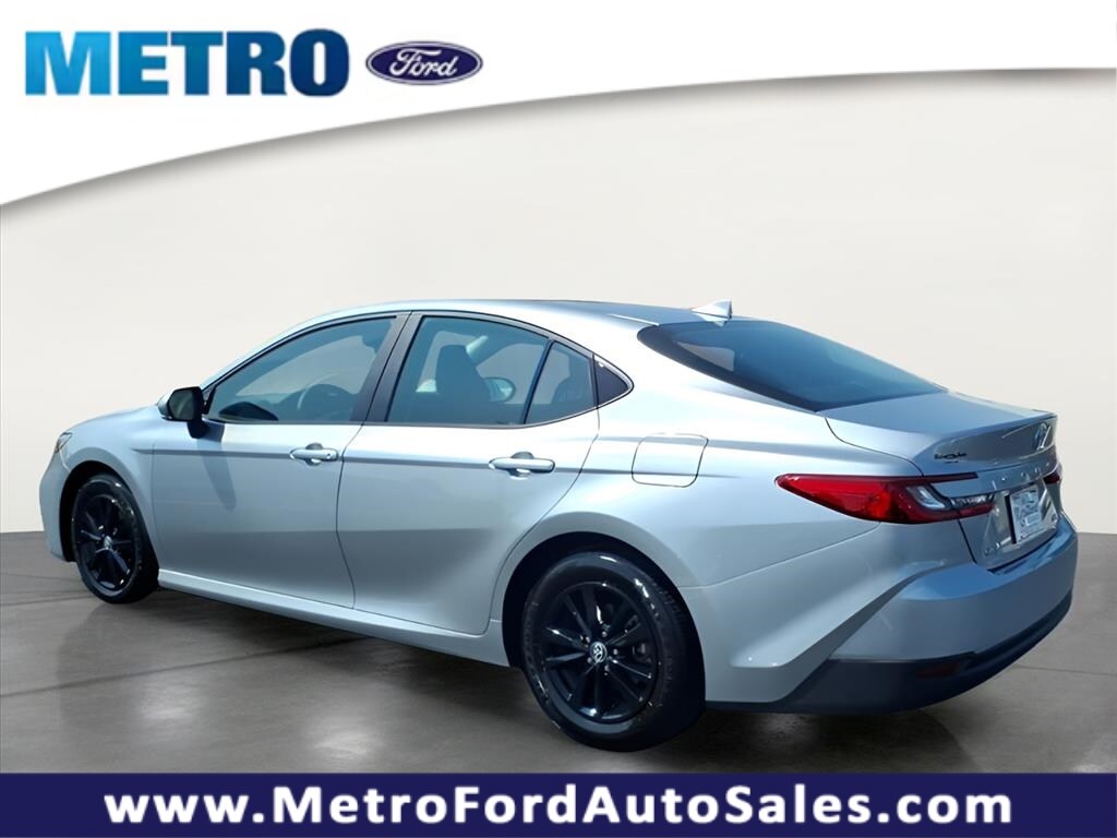 Used 2025 Toyota Camry Hybrid LE Sedan