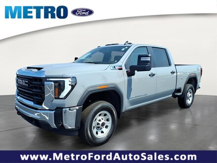 2024 GMC Sierra Pro Crew Cab
