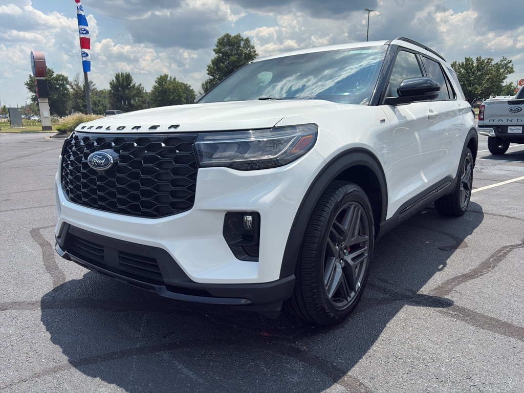 2025 Ford Explorer