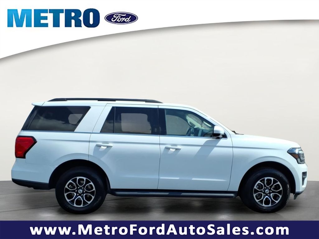 2022 Ford Expedition XLT - Photo 6