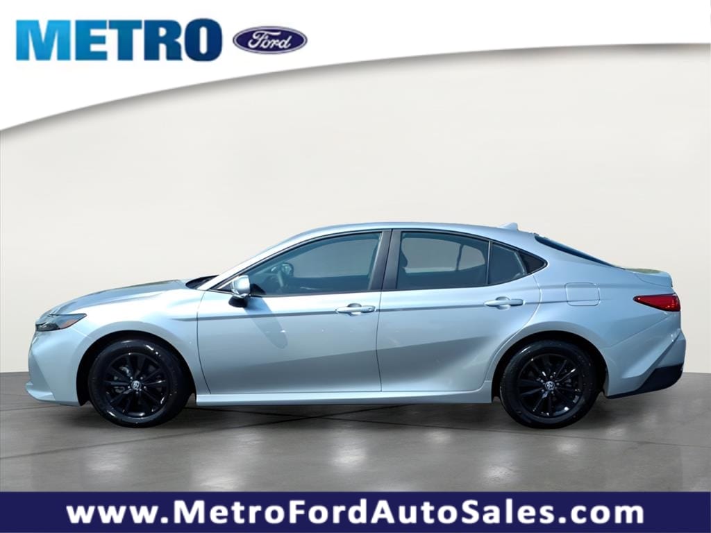 Used 2025 Toyota Camry Hybrid LE Sedan