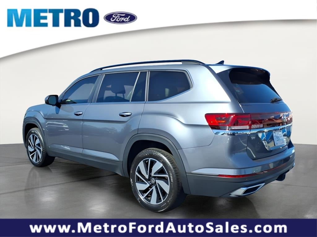 Used 2024 Volkswagen Atlas 2.0T SE w/Technology SUV