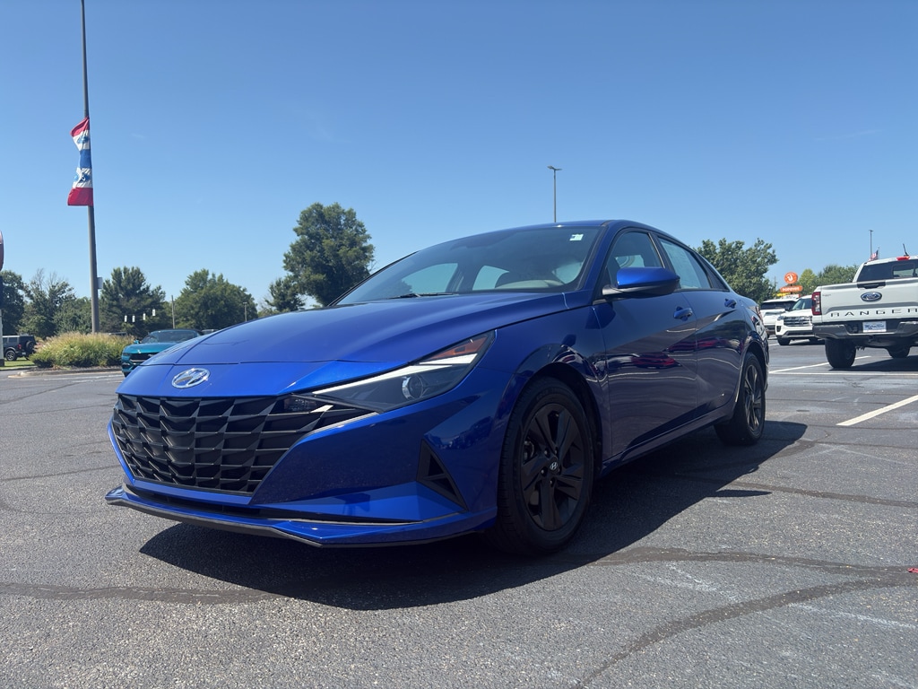 Used 2023 Hyundai Elantra SEL Sedan