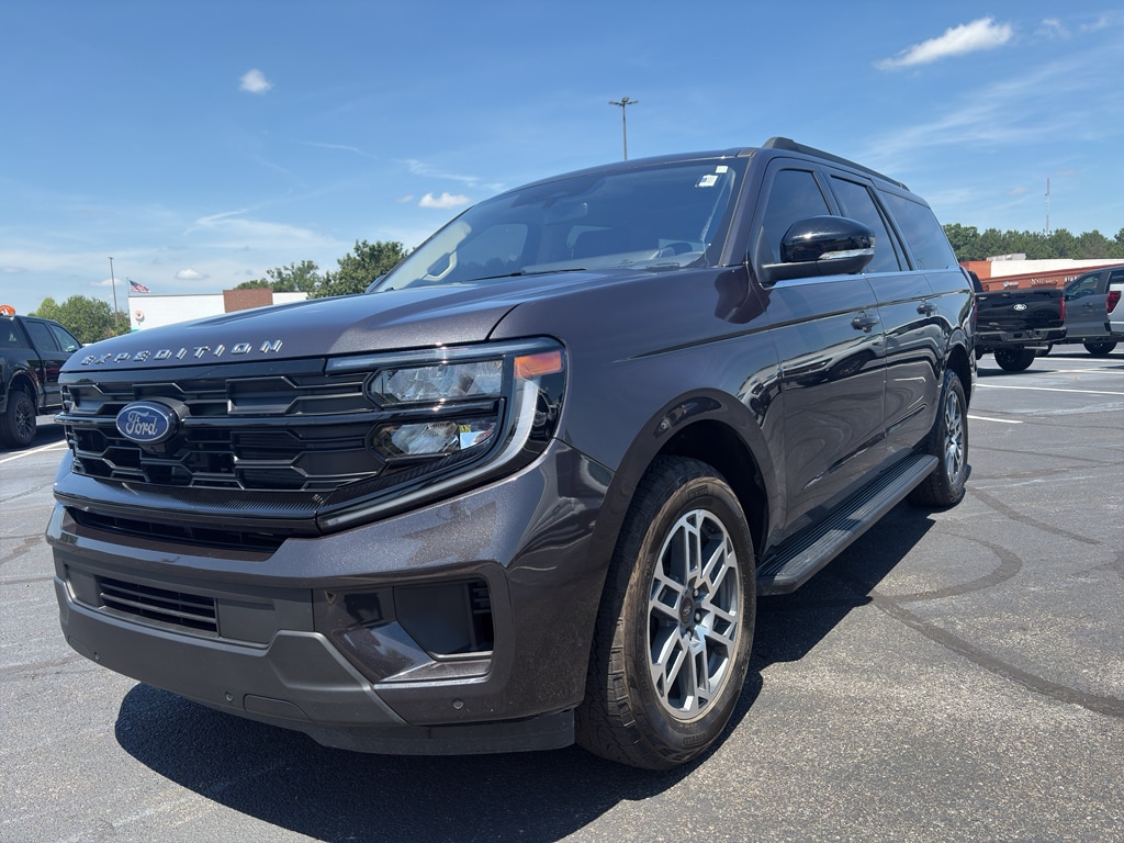 Used 2025 Ford Expedition MAX Active SUV