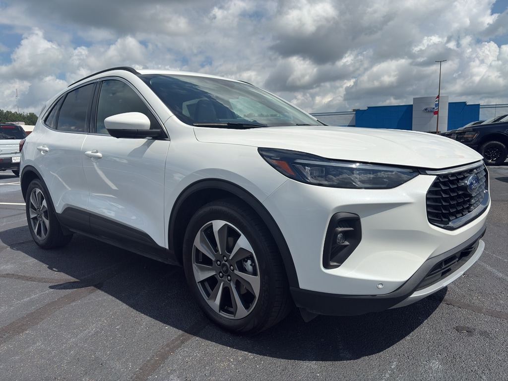 New 2025 Ford Escape Platinum Utility
