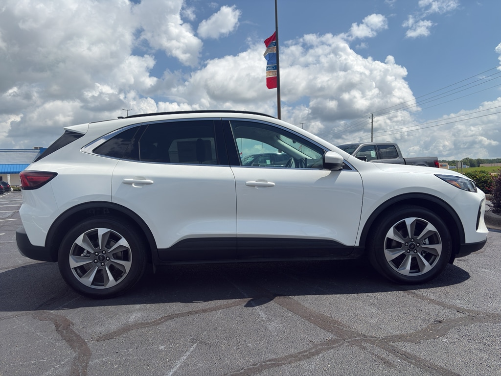 New 2025 Ford Escape Platinum Utility
