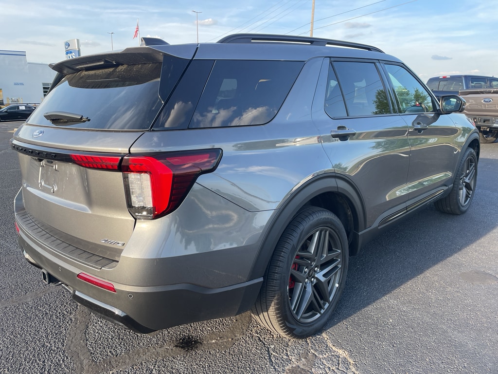 Used 2025 Ford Explorer ST-Line Sport Utility