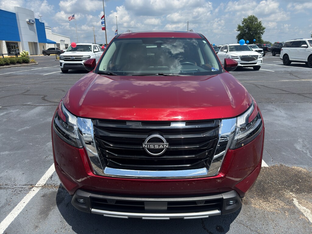 Used 2022 Nissan Pathfinder Platinum Sport Utility