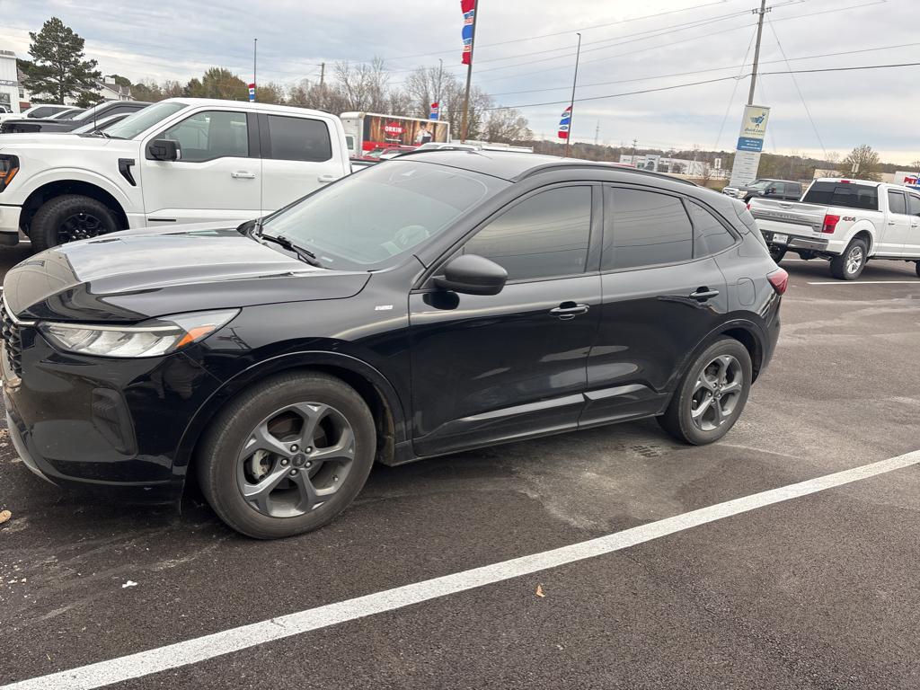 2023 Ford Escape ST-Line's photo