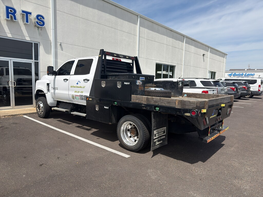 Used 2022 Chevrolet Silverado 4500HD / Silverado 5 Work Truck Crew Cab
