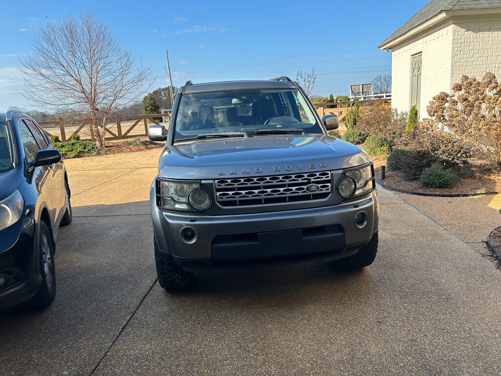 Used 2011 Land Rover LR4 LUX Sport Utility