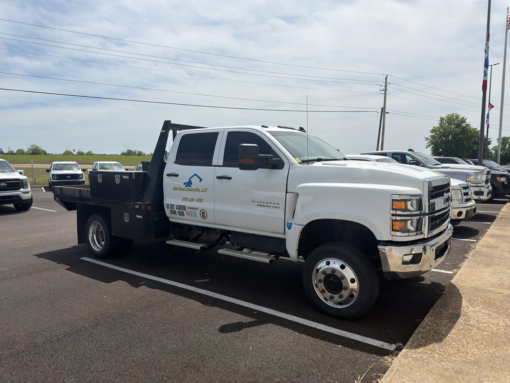Used 2022 Chevrolet Silverado 4500HD / Silverado 5 Work Truck Crew Cab