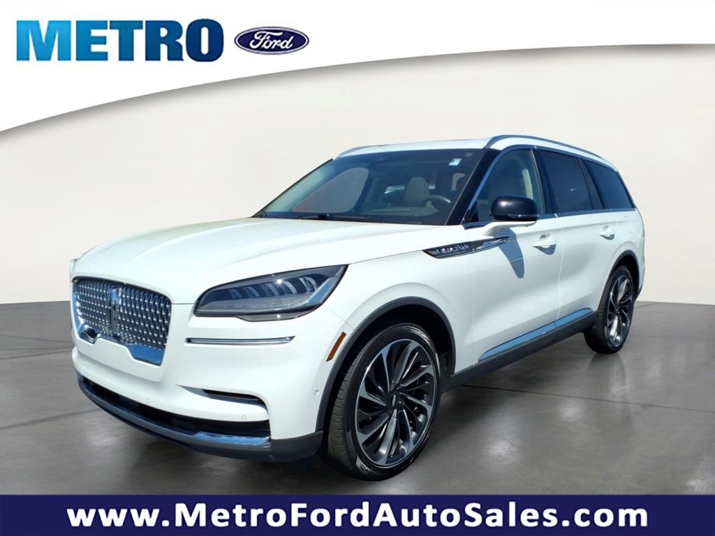 2023 Lincoln Aviator Reserve AWD's photo