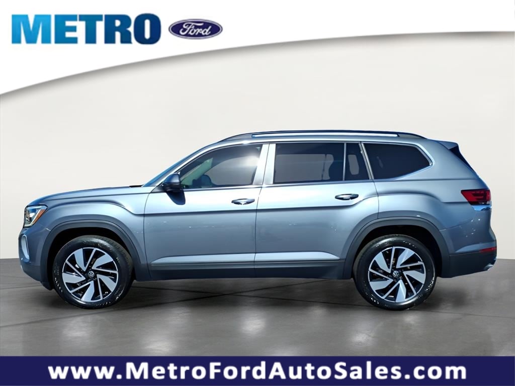 Used 2024 Volkswagen Atlas 2.0T SE w/Technology SUV