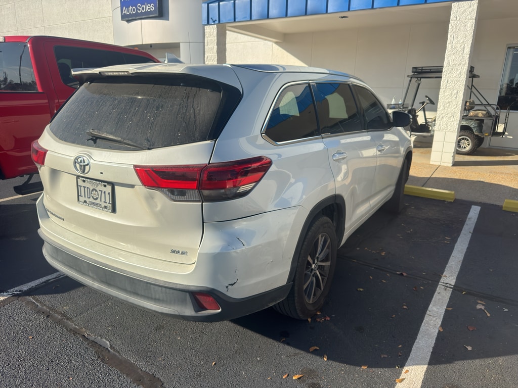 Used 2018 Toyota Highlander XLE Sport Utility