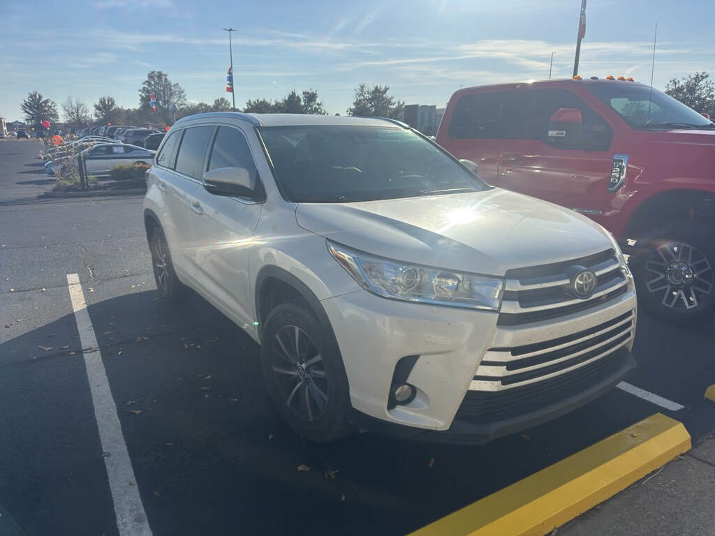 Used 2018 Toyota Highlander XLE Sport Utility
