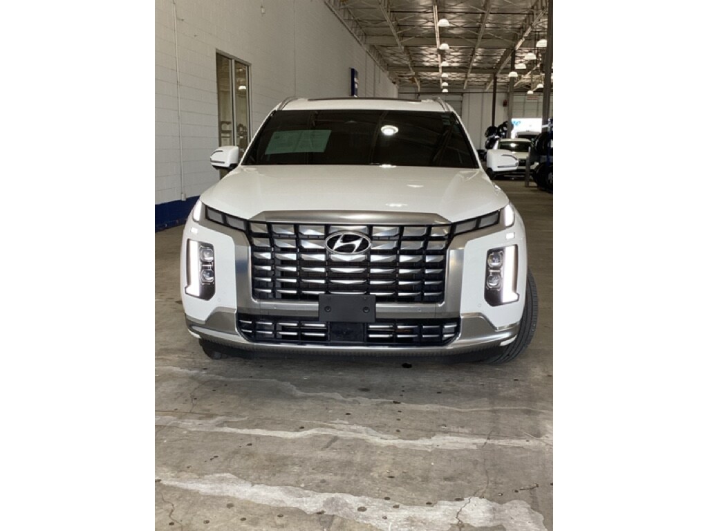 Used 2023 Hyundai Palisade Calligraphy with VIN KM8R7DGE1PU579347 for sale in Tupelo, MS