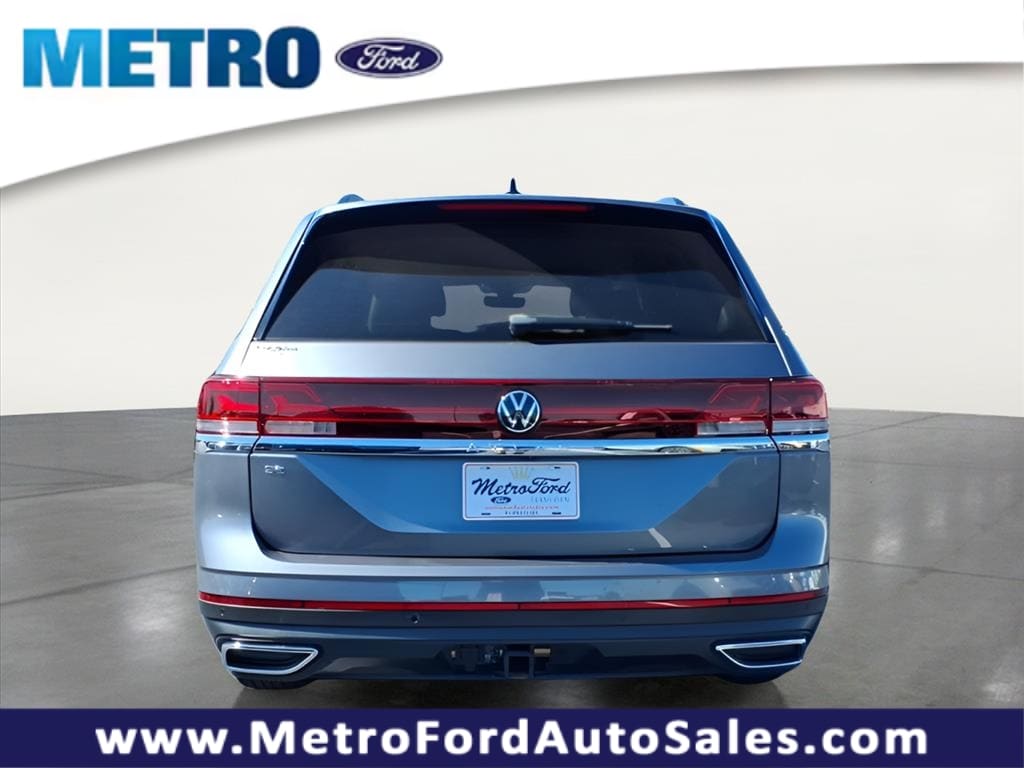 Used 2024 Volkswagen Atlas 2.0T SE w/Technology SUV
