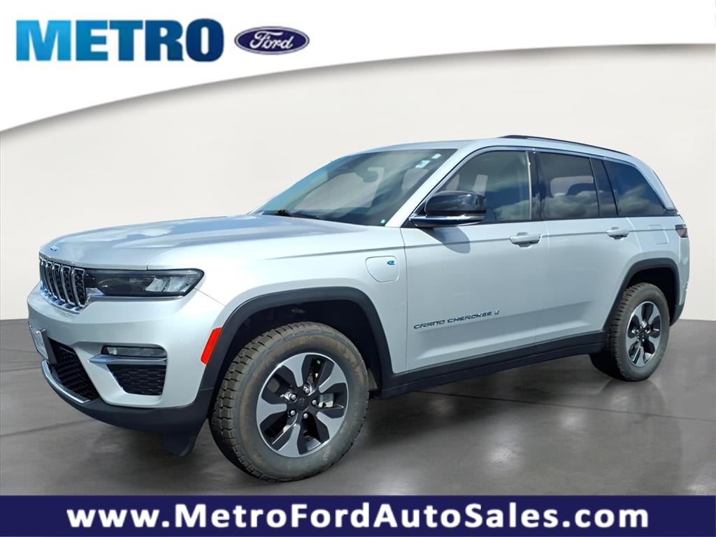 2023 Jeep Grand Cherokee 4xe's photo