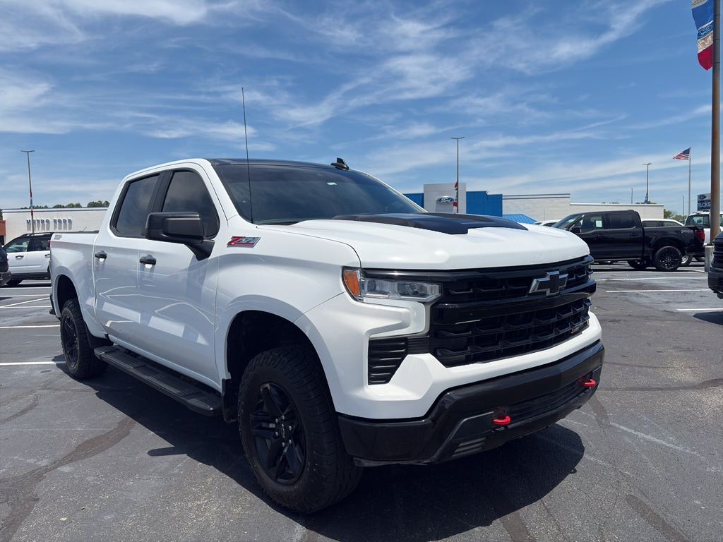 Used 2024 Chevrolet Silverado LT Trail Boss Crew Cab