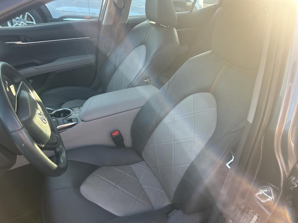 Used 2018 Toyota Camry XLE Sedan