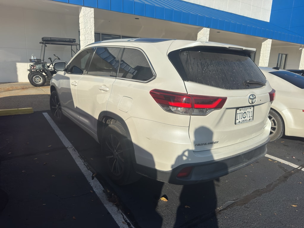 Used 2018 Toyota Highlander XLE Sport Utility