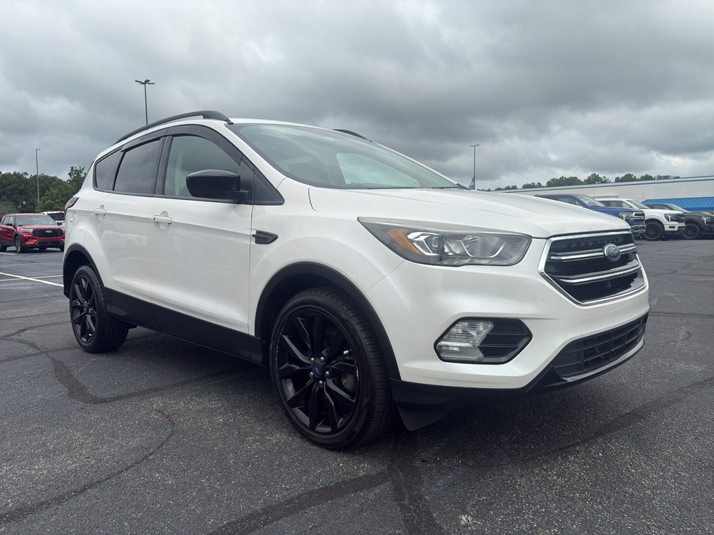 Used 2019 Ford Escape SE Sport Utility