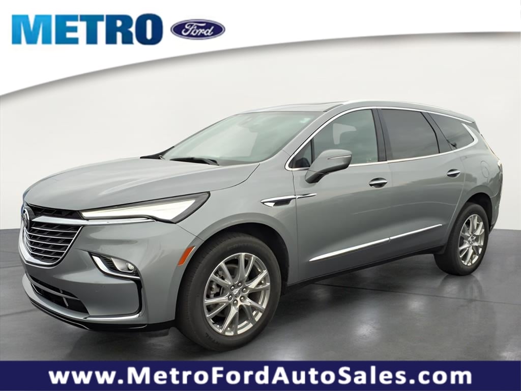 2024 Buick Enclave Essence's photo