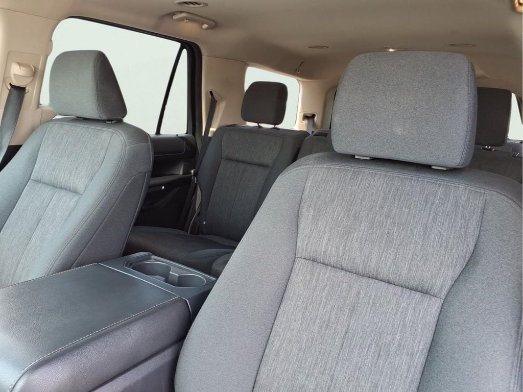 2022 Ford Expedition XLT - Photo 18