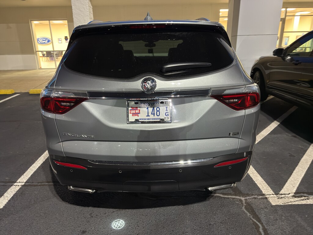 Used 2024 Buick Enclave Essence Sport Utility