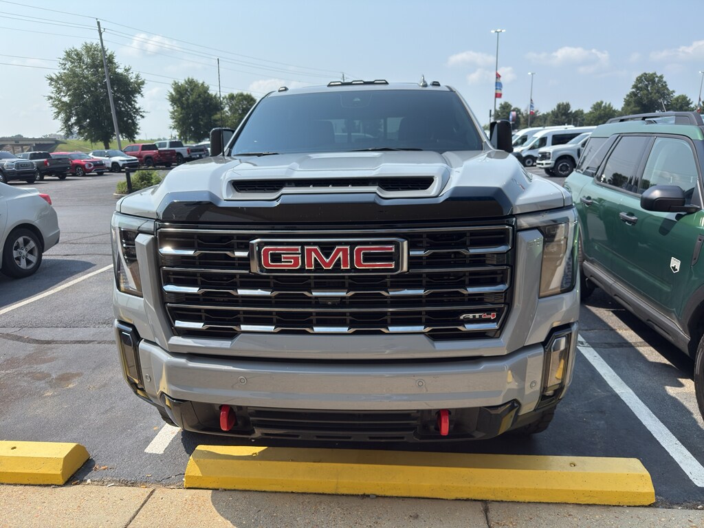 Used 2024 GMC Sierra AT4 Crew Cab