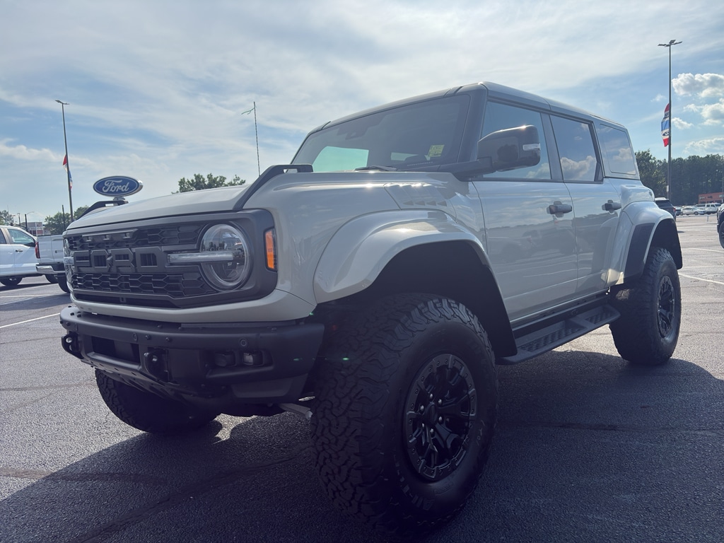 2025 Ford Bronco Raptor 4x4's photo