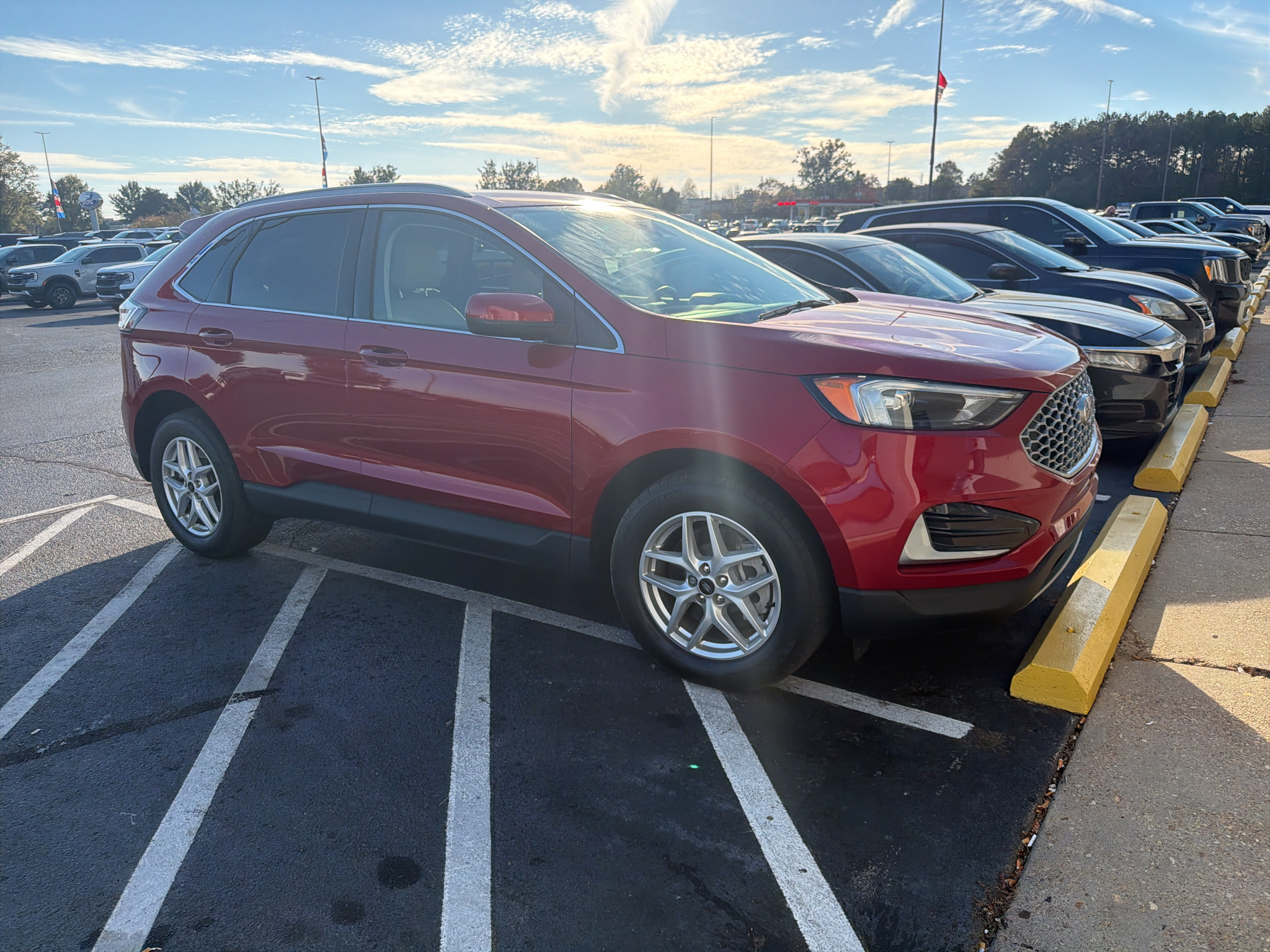 Used 2023 Ford Edge SEL Sport Utility