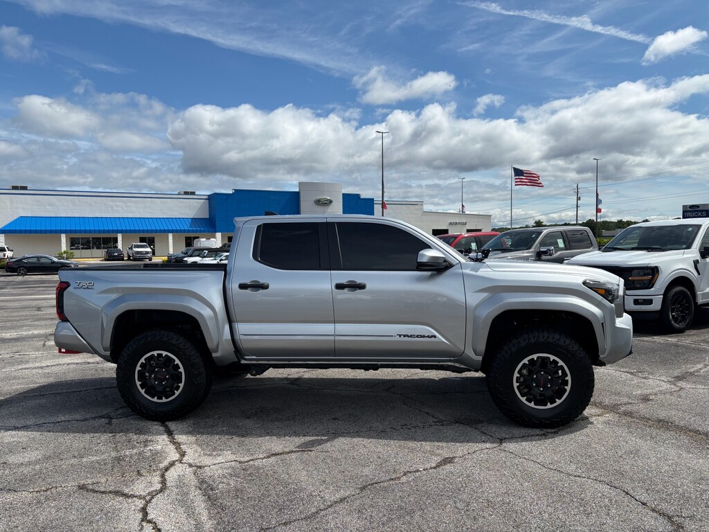 Used 2024 Toyota Tacoma TRD Off Road with VIN 3TYLB5JN5RT045688 for sale in Tupelo, MS