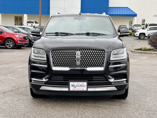 Used 2019 Lincoln Navigator Select with VIN 5LMJJ3HT7KEL12199 for sale in Tupelo, MS